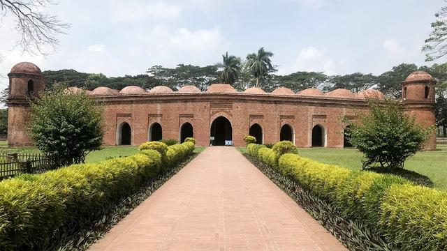 বিশ্বজুড়ে ঝুঁকিতে থাকা তালিকায় ষাট গম্বুজ মসজিদ