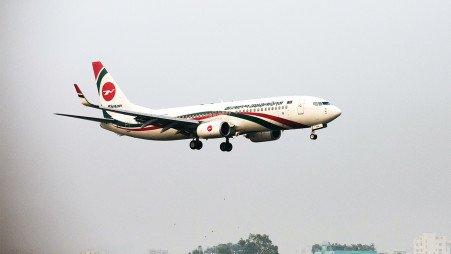 ৪ ঘণ্টা দেরিতে ঢাকায় ফিরল বিমান