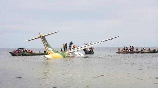 তানজানিয়ায় যাত্রীবাহী প্লেন বিধ্বস্ত নিহত ১৯
