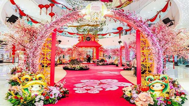 চীনা নববর্ষ ঘিরে মালয়েশিয়া সেজেছে রঙিন আলোয়