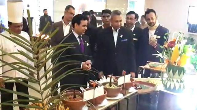 কক্সবাজারে ৩ দিনের ইন্ডিয়ান ফুড ফেস্টিভ্যাল চলছে