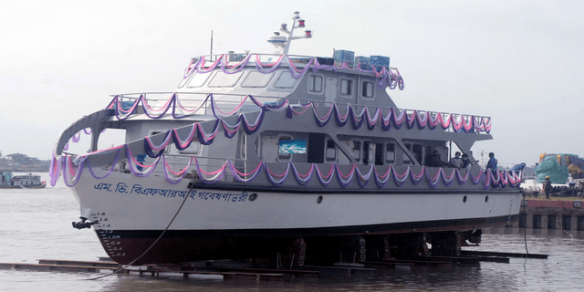 ইলিশ গবেষণায় ল্যাব জাহাজ